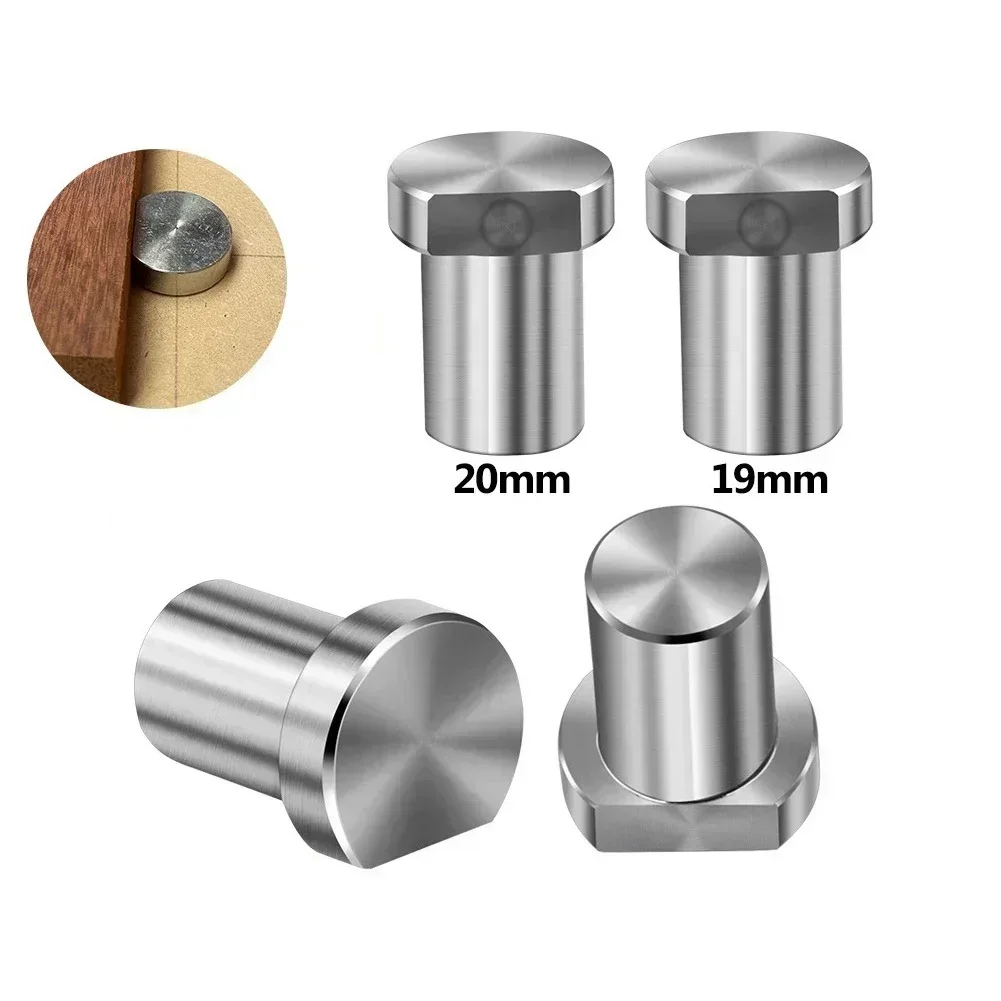 Bench Dog Hole - 1 Chiếc Đồng Hồ Thép Không
